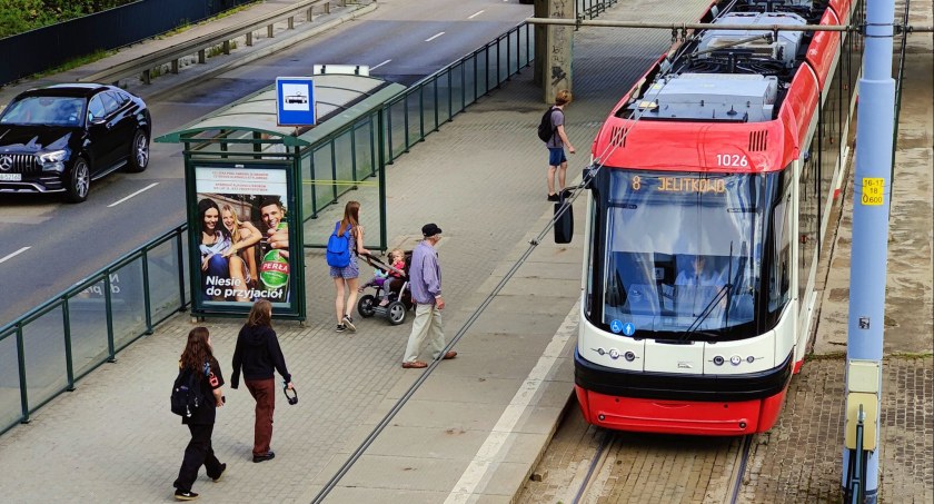 Tramwaje przyspieszają od dwóch lat. Nadal są powolne - Zdjęcie główne