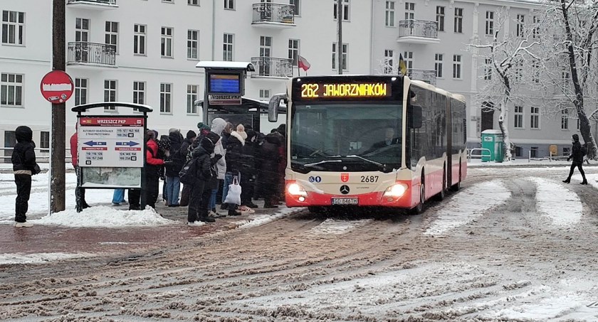 Radni za podwyżkami cen biletów ZTM - Zdjęcie główne