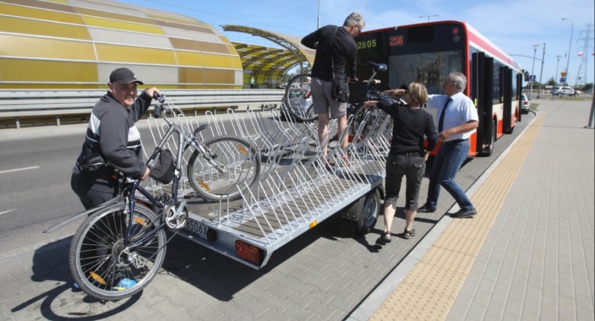 Ruszają 4 sezonowe linie autobusowe. Pojadą do ZOO, Sobieszewa oraz na Westerplatte - Zdjęcie główne