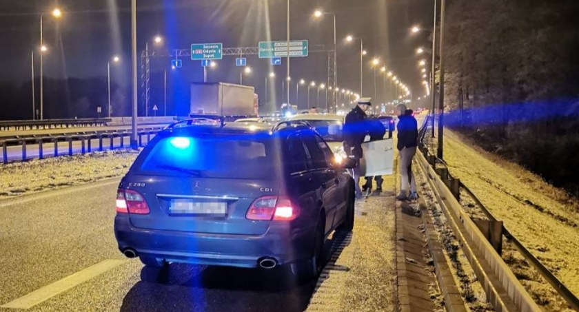 Jechała pod prąd obwodnicą. Jej tłumaczenie zaskakuje - Zdjęcie główne