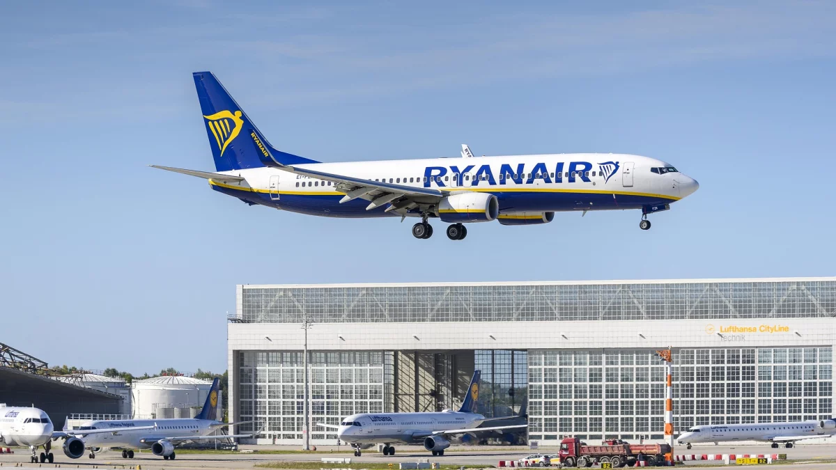 Nowe loty z Gdańska na lato 2025! Ryanair dodaje kierunki i zwiększa częstotliwość rejsów - Zdjęcie główne