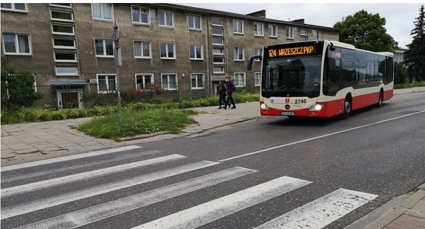 Policja nadal nie dysponuje nagraniem zdarzenia z al. Hallera - Zdjęcie główne