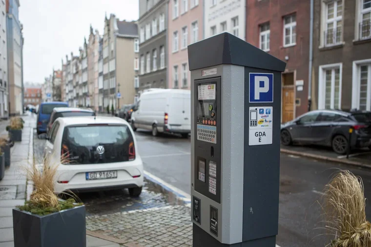 W Gdańsku znajdą się dwa nowe sektory płatnego parkowania. Jakie ulice obejmą? - Zdjęcie główne