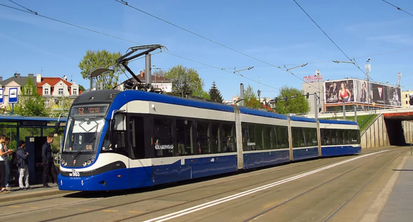 GAiT konsultuje zakup dłuższych i bardziej pojemnych tramwajów - Zdjęcie główne