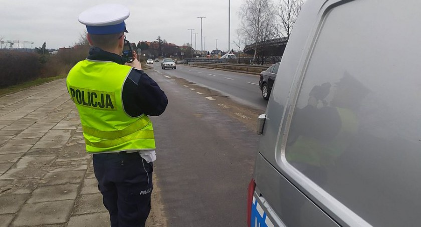 Kontrole na drogach. Trwa policyjna akcja "Prędkość" - Zdjęcie główne