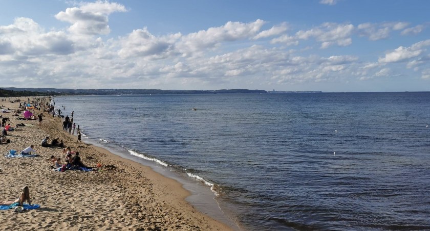 Gdańskie plaże są szersze. Nawet o kilkadziesiąt metrów - Zdjęcie główne