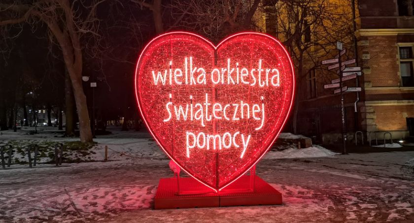 Doroczne święto komercji: Wielka Orkiestra Sponsorów Programu [FELIETON] - Zdjęcie główne