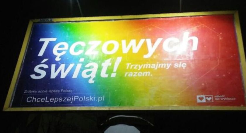 "Tęczowych świąt!" - reklamy z takimi życzeniami pojawiły się w Gdańsku - Zdjęcie główne