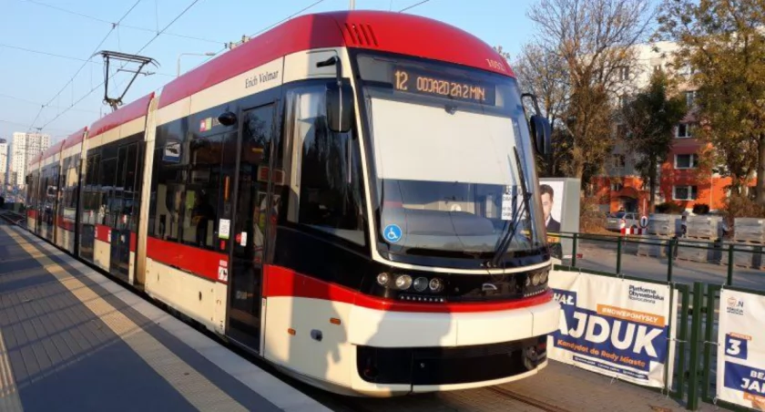 Od niedzieli zmiany rozkładu jazdy na dziesięciu liniach tramwajowych - Zdjęcie główne