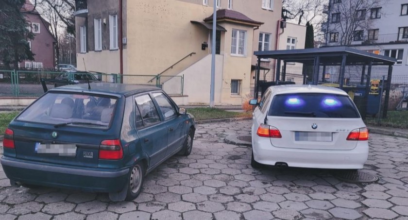 15-latek zabrał rodzicom samochód i wybrał się na przejażdżkę po Gdańsku  - Zdjęcie główne