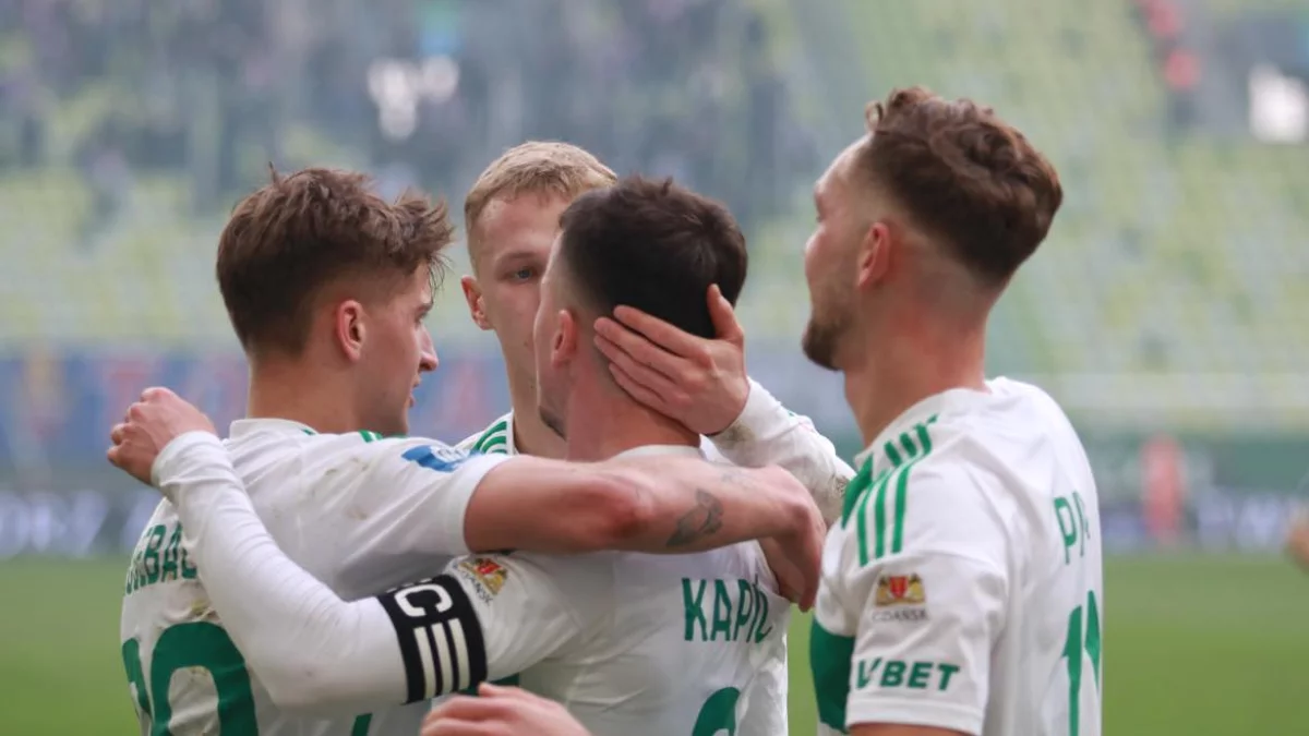 Lechia Gdańsk z problemami. „Kilku zawodników zachorowało” - Zdjęcie główne