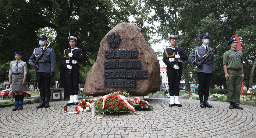 Gdańsk upamiętnił rocznicę wybuchu Powstania Warszawskiego [WIDEO] - Zdjęcie główne