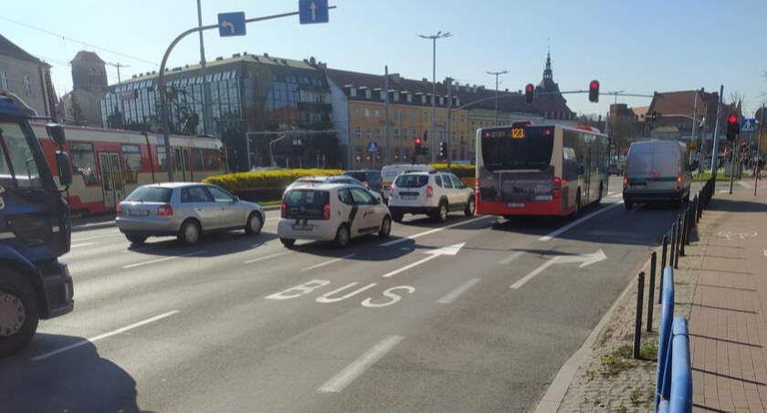 Buspas w Śródmieściu będzie dłuższy. Zmiany od 30 kwietnia - Zdjęcie główne