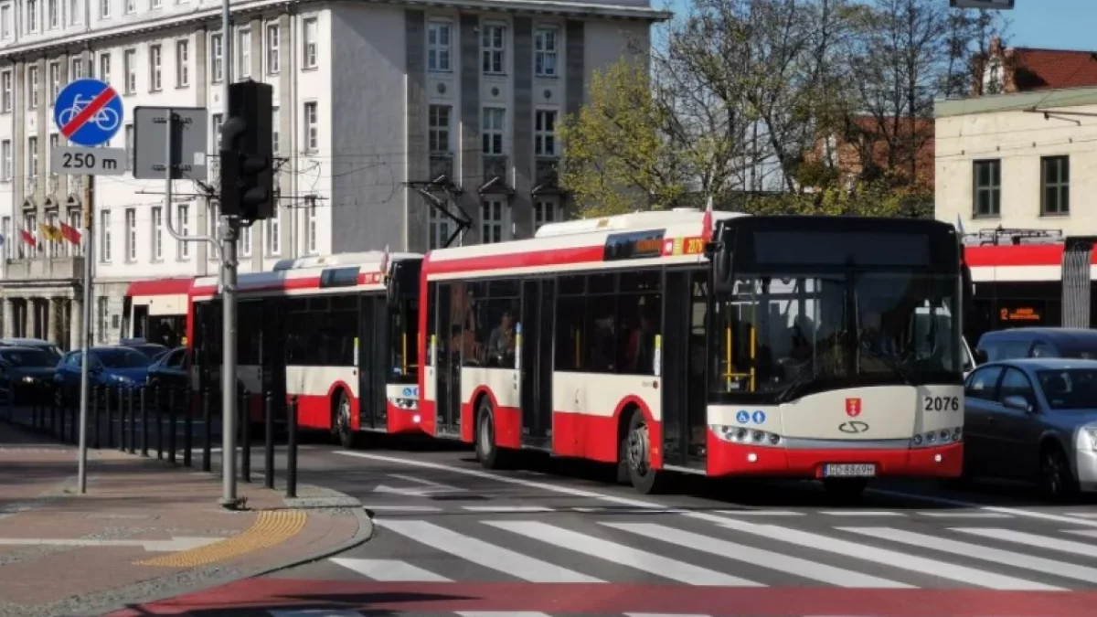 Ogromne zmiany w rozkładach jazdy ZTM Gdańsk! Na Stogi i Przeróbkę tylko autobusami, a utrudnienia potrwają latami - Zdjęcie główne