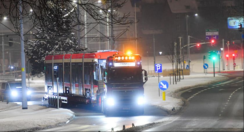 Komplet nowych tramwajów w Gdańsku. Kilka sztuk dostaliśmy za darmo - Zdjęcie główne