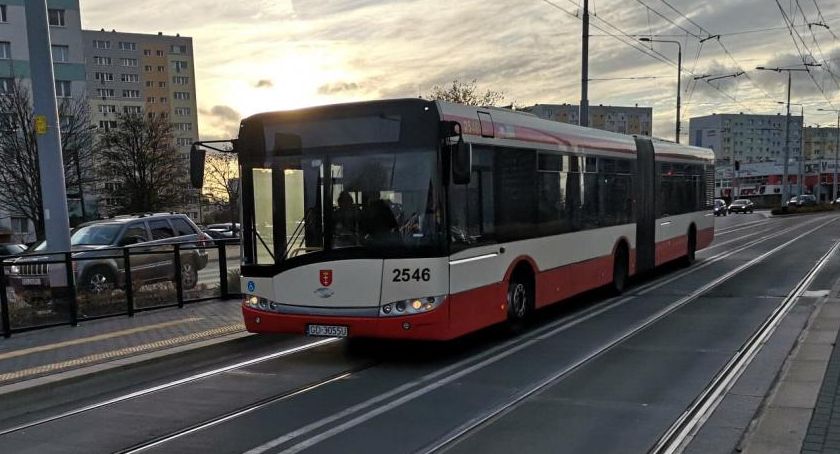 Kolejne cięcia rozkładów jazdy! Mniej autobusów na południe Gdańska - Zdjęcie główne