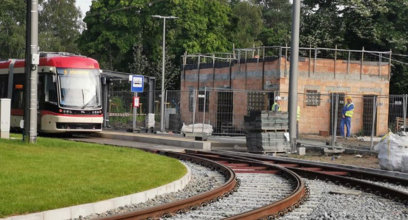 Ruszyły tramwaje na Stogi. Do zakończenia inwestycji jeszcze daleko [ZDJĘCIA] - Zdjęcie główne