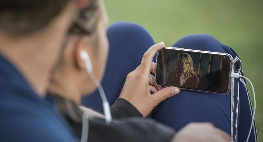 Jak zbudować silną pozycję marki za pomocą materiałów video w internecie? - Zdjęcie główne