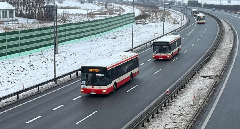 Wysłużone autobusy pojechały na Ukrainę. Prezes GAiT zabrał głos - Zdjęcie główne