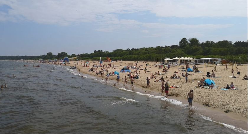 Najpiękniejsze plaże w Gdańsku – przegląd popularnych gdańskich kąpielisk - Zdjęcie główne