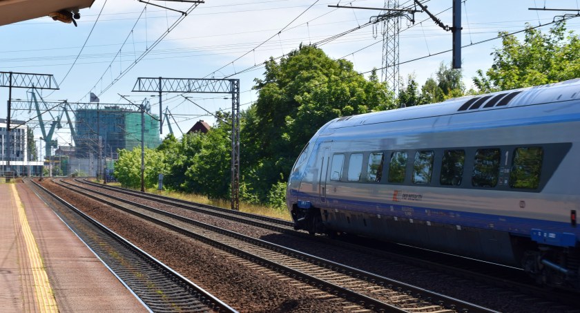 Z Gdańska do Krakowa w niecałe 5 godzin. PKP Intercity przyśpiesza pociągi - Zdjęcie główne