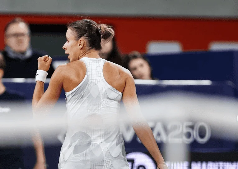 Magda Linette - Aryna Sabalenka. Sensacyjna poznanianka - Zdjęcie główne