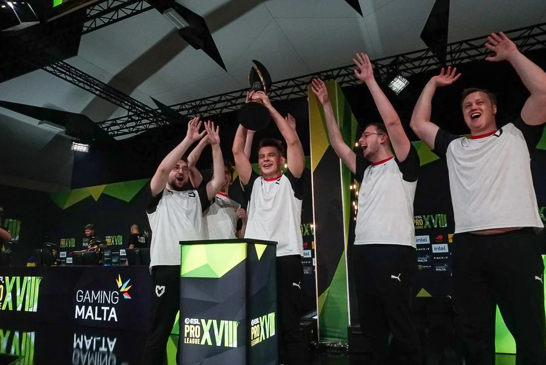 Siuhy i rewelacyjne MOUZ wygrywają ESL Pro League i zgarniają ostatnie trofeum w CS:GO - Zdjęcie główne