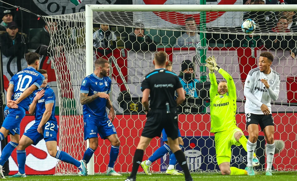 Przy Łazienkowskiej bez goli. Trener Lecha Poznań: "Akceptujemy ten remis" WIDEO - Zdjęcie główne