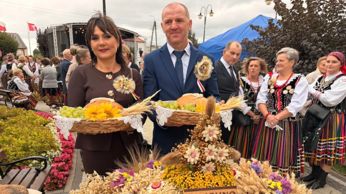 Dożynki Gminno-Parafialne w Wolborzu. Wieńce, dzielenie chleba i koncert [FOTO]