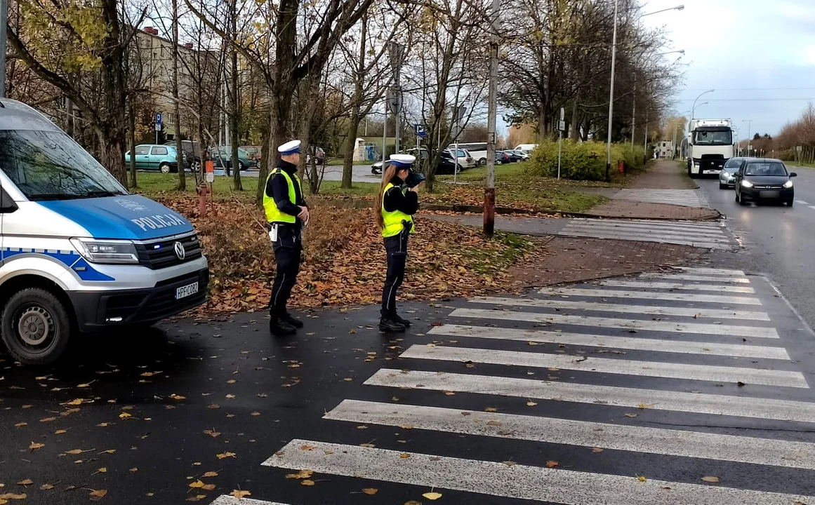 Kierowcy jeżdżą bez uprawnień i zbyt szybko. Policjanci wystawili liczne mandaty - Zdjęcie główne