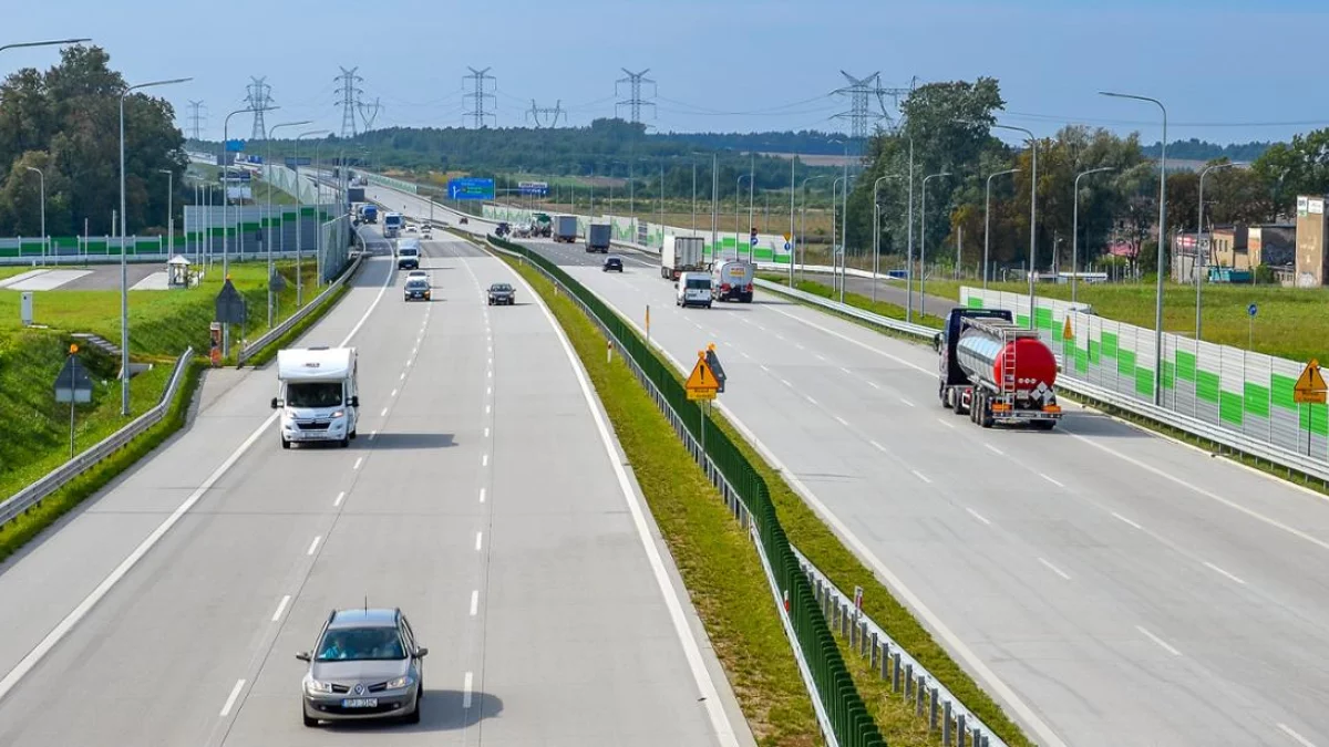 Utrudnienia dla kierowców pod Piotrkowem. Konieczne jest przeprowadzenie prac - Zdjęcie główne