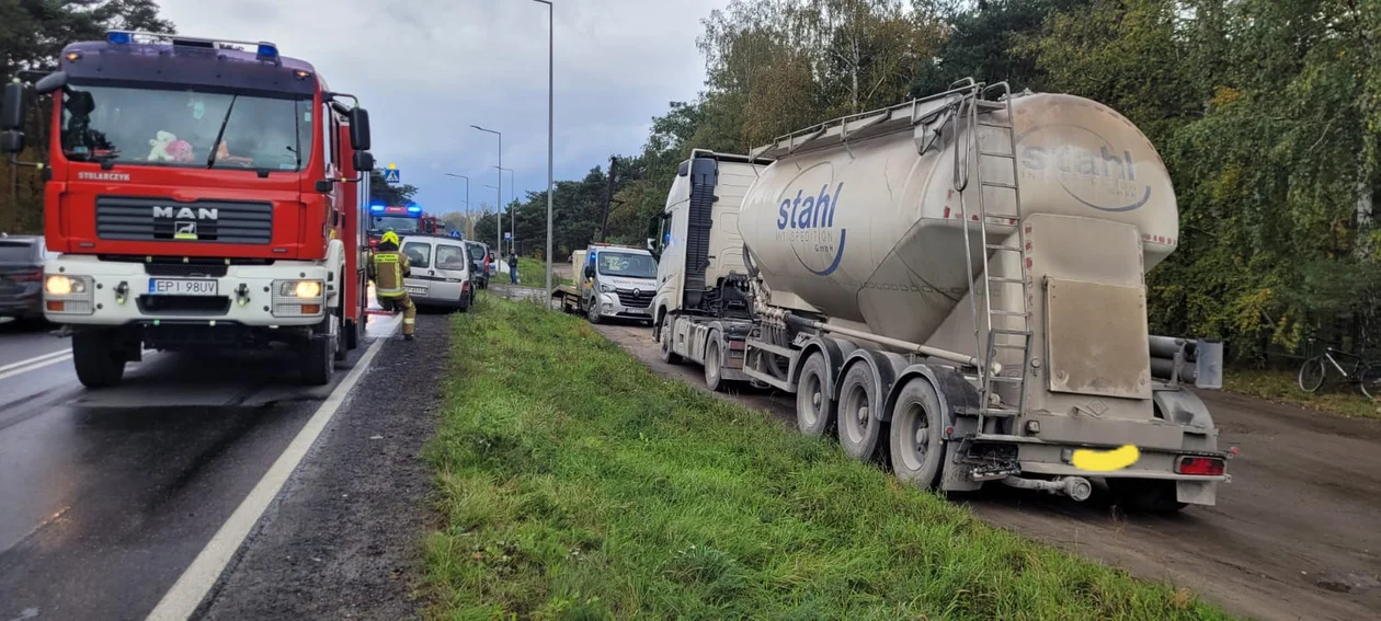 Zderzenie trzech pojazdów na DK12. Sprawca nie miał uprawnień do kierowania - Zdjęcie główne