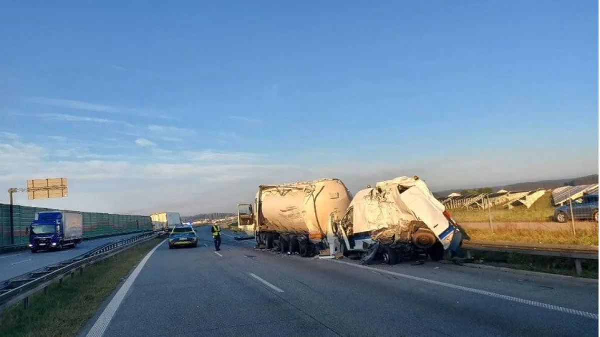 Dwie osoby zginęły na S8. Kierowca ciężarówki usłyszał zarzut