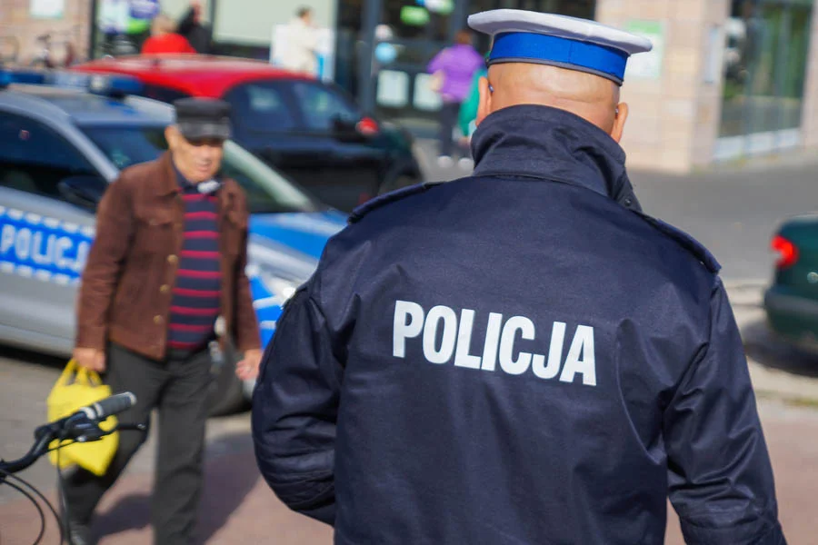 Podjechał zadać policjantom pytanie.... i to był błąd. Sprawa trafiła do sądu w Piotrkowie - Zdjęcie główne