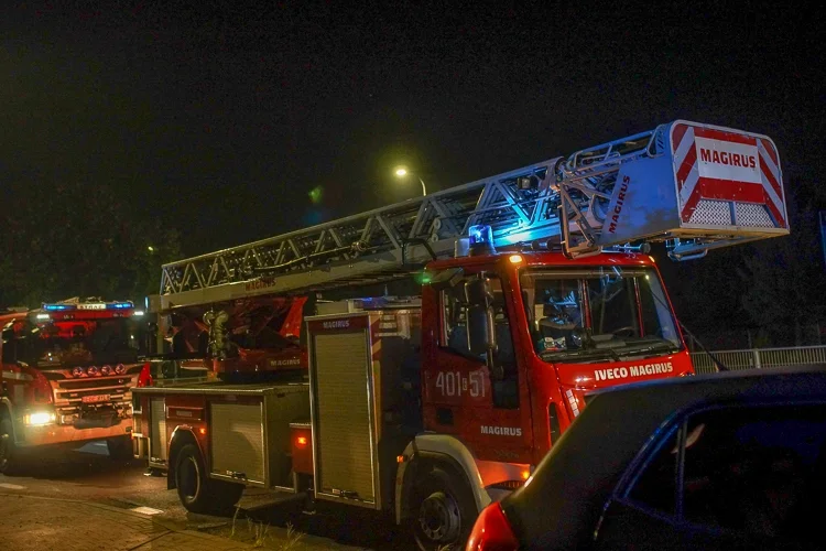 Pożar w budynku w Piotrkowie. Nie żyje jedna osoba - Zdjęcie główne