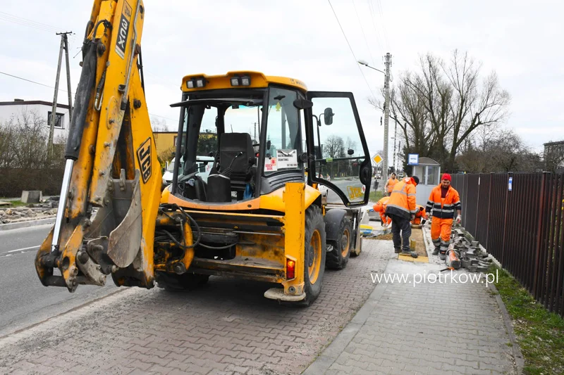 Uwaga kierowcy! Zamykają na miesiąc drogę. Zmieni się też trasa kursowania linii MZK - Zdjęcie główne