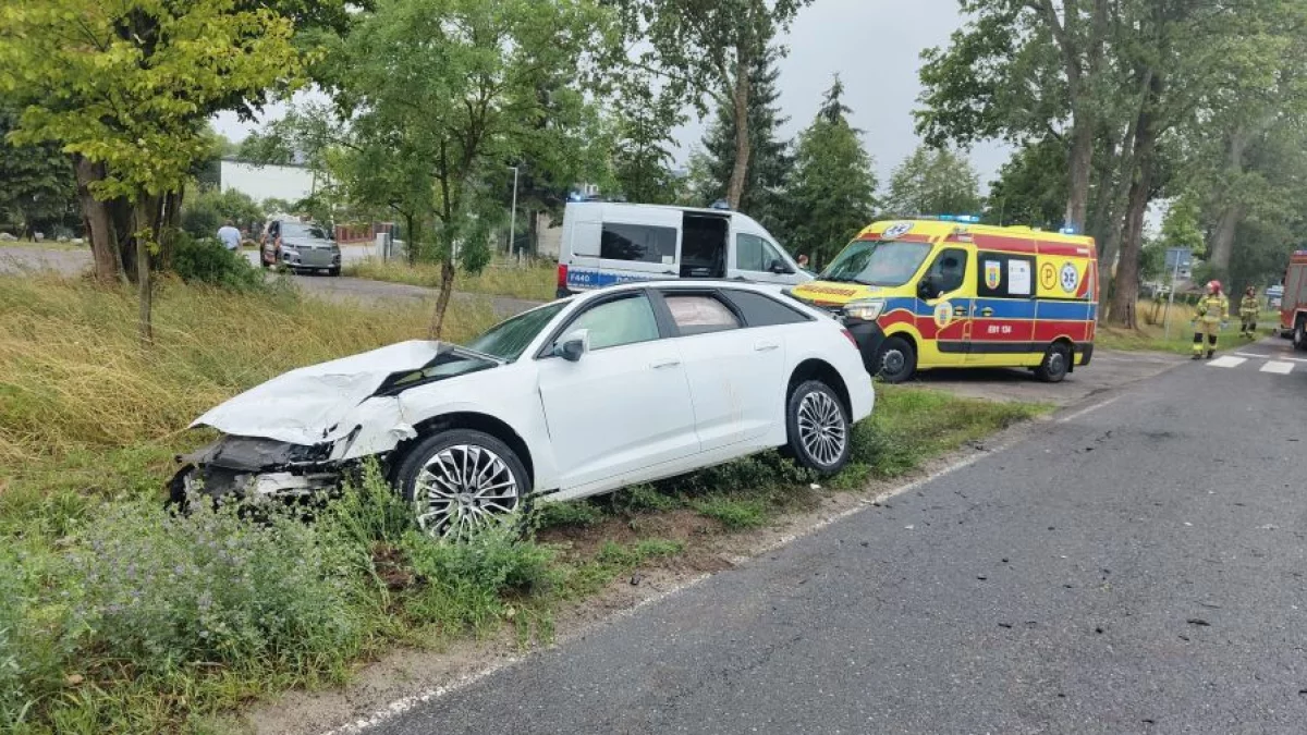 Jedna osoba ranna w zderzeniu z ciężarówką. Do wypadku doszło w Piotrkowie