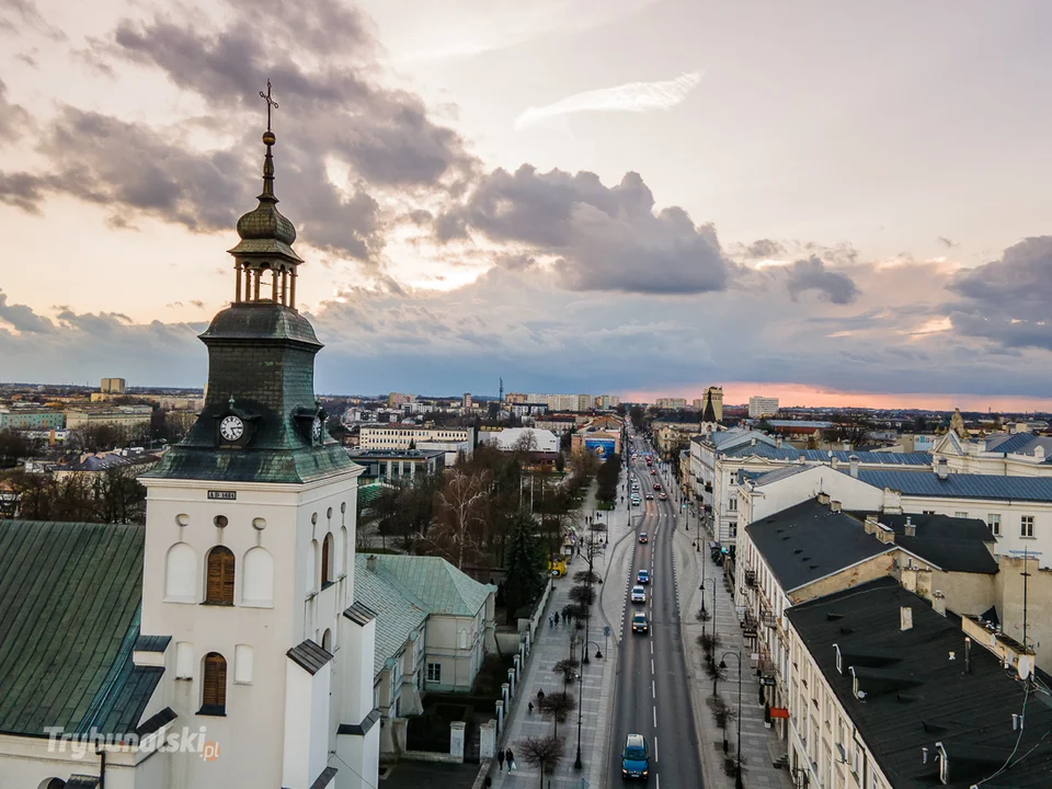 Prace remontowe dobiegają końca. Piotrkowska ulica już przejezdna - Zdjęcie główne