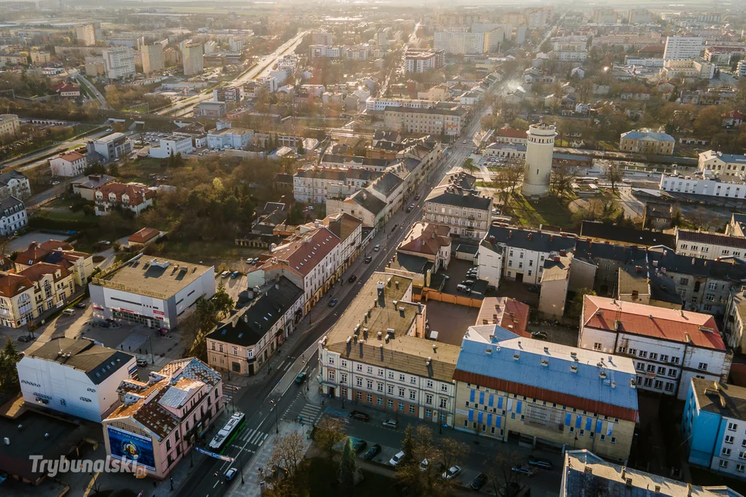 Kontrowersyjny remont w Piotrkowie. Urząd tłumaczy się mieszkańcom [SONDA] - Zdjęcie główne