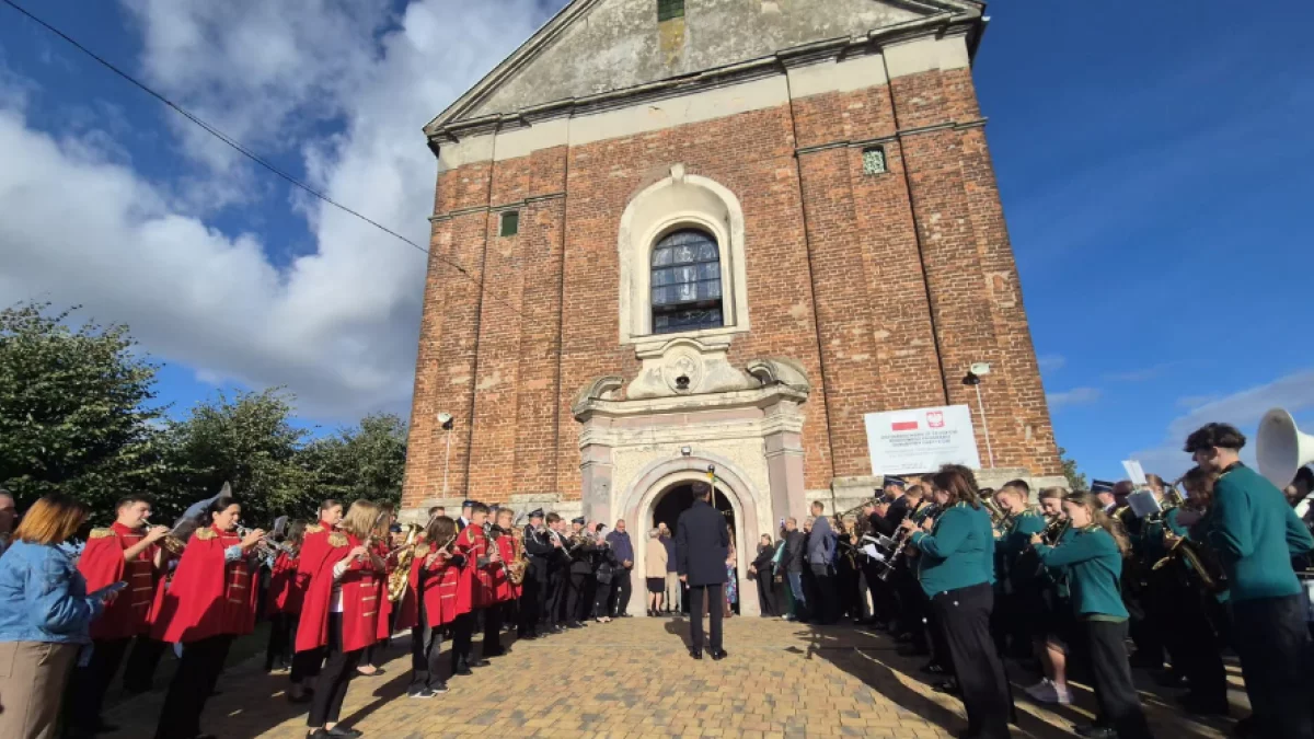 Mieszkańcy świętowali podwójny jubileusz. To 500-lecie parafii