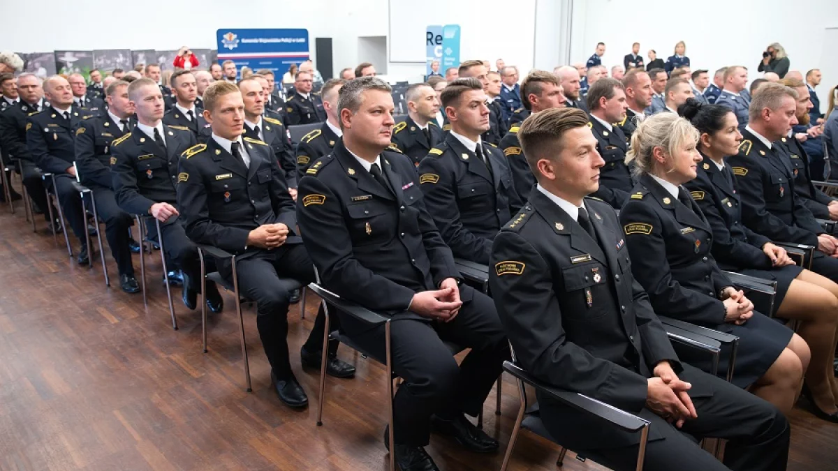 Nagrody dla policjantów i strażaków w Łódzkiem. Wśród wyróżnionych także mundurowi z Piotrkowa - Zdjęcie główne