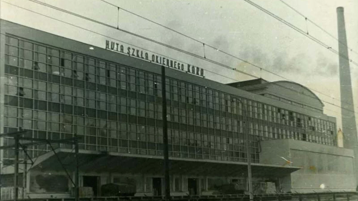 Huta "Kara" już tylko na starych zdjęciach. Tak wyglądała duma piotrkowskiego przemysłu [ZDJĘCIA]