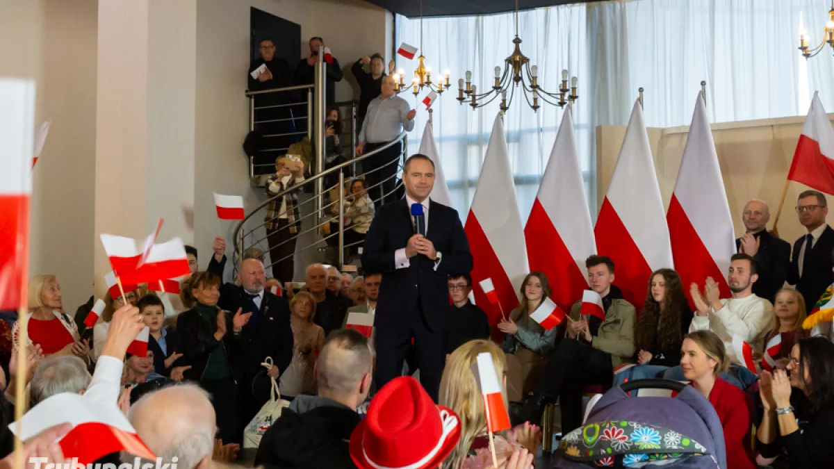 Kandydat na prezydenta RP odwiedził Piotrków. Karol Nawrocki spotkał się z mieszkańcami [ZDJĘCIA] - Zdjęcie główne