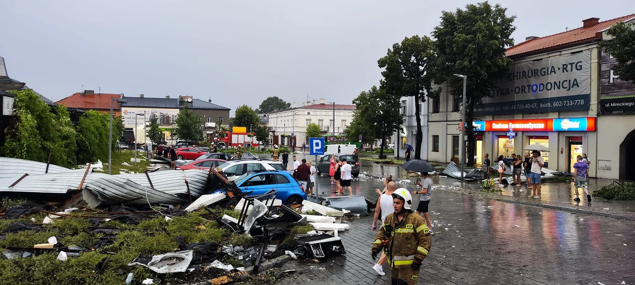 Armagedon w regionie. Gwałtowna burza zniszczyła centrum miasta! - Zdjęcie główne