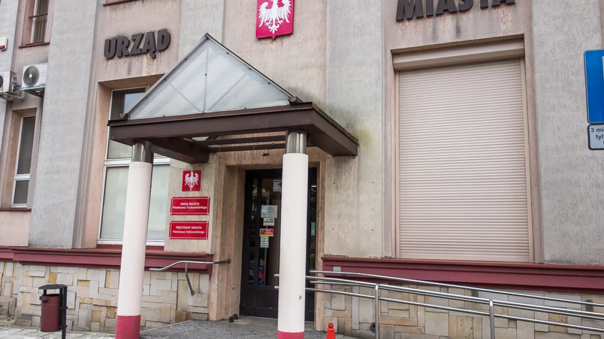Egipskie ciemności w Piotrkowie? Mieszkańcy zwrócili się do radnego