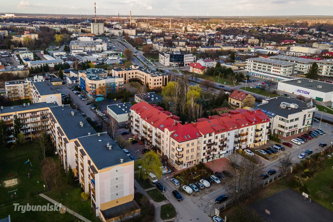 Zakaz nocnej sprzedaży alkoholu w Piotrkowie. Czy to się sprawdza? [SONDA] - Zdjęcie główne