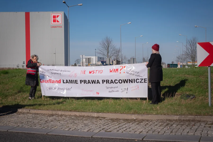 Droga Krajowa nr 74 zablokowana. Kolejny protest pod Piotrkowem [FOTO] - Zdjęcie główne