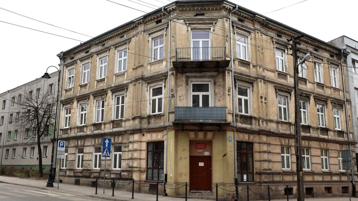 Zabytkowe kamienice w Piotrkowie doczekają się remontu. Kiedy pierwsze prace?