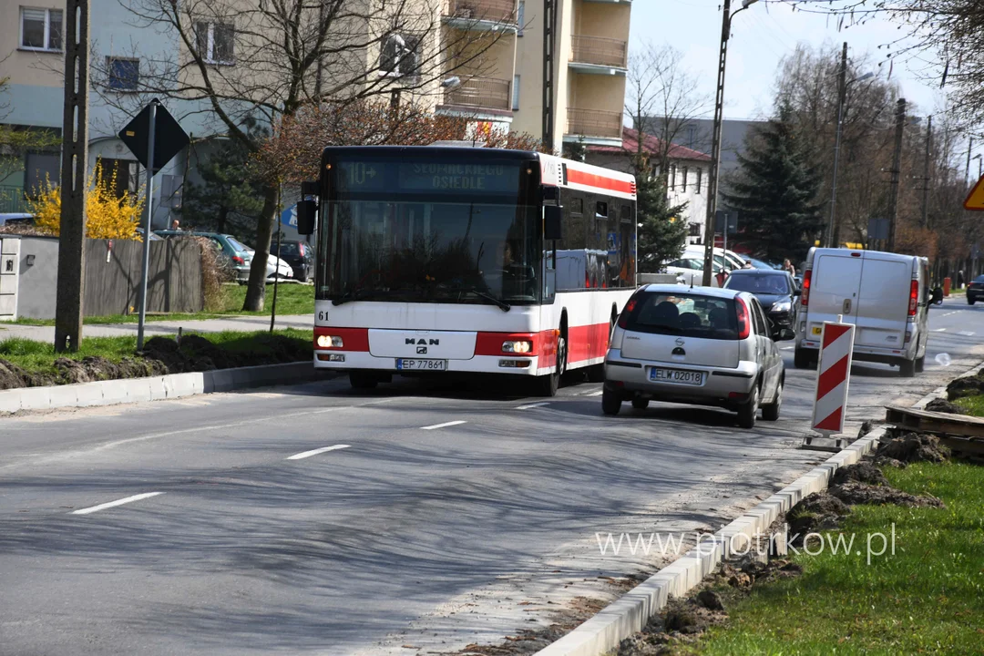 Ważna informacja dla kierowców i pasażerów MZK. Kolejna ulica w Piotrkowie zamknięta - Zdjęcie główne