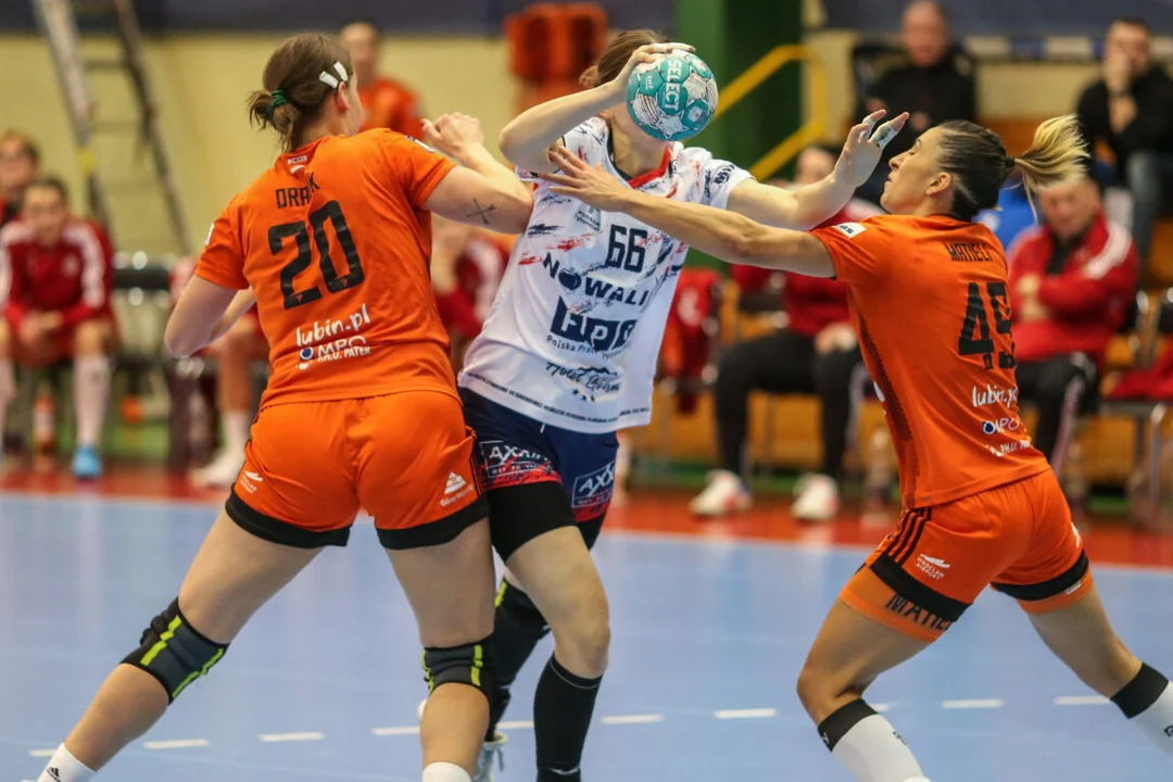 PGNiG Superliga Kobiet: Piotrcovia odebrała mistrzowską lekcję - Zdjęcie główne